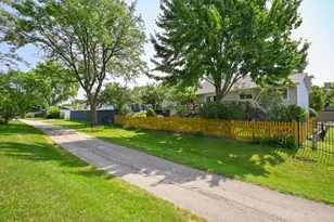6930 Blue Flag Ave, Woodridge, IL 60517 - Photo 33