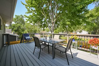6930 Blue Flag Avenue, Woodridge, IL 60517 - Photo 29