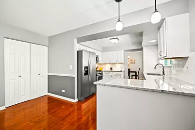 6930 Blue Flag Avenue, Woodridge, IL 60517 - Photo 13