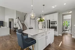 25459 Medinah Ln, Shorewood, IL 60404 - Photo 9