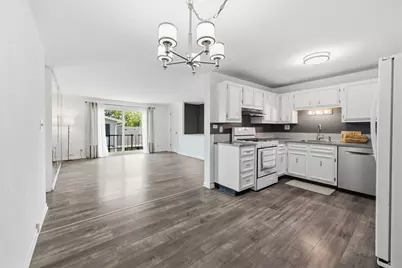 220 Sagamore Court #220, Schaumburg, IL 60194 - Photo 7