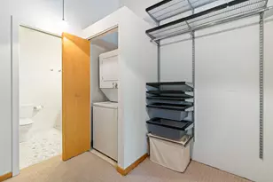 2333 W St Paul Ave, Chicago, IL 60647 - Photo 11