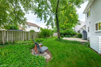 751 Alexandra Boulevard, Crystal Lake, IL 60014 - Photo 29