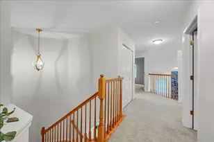 2034 Ivy Ridge Dr, Hoffman Estates, IL 60192 - Photo 17