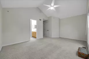2034 Ivy Ridge Dr, Hoffman Estates, IL 60192 - Photo 21