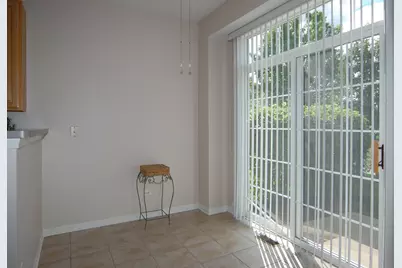 2034 Ivy Ridge Drive, Hoffman Estates, IL 60192 - Photo 11