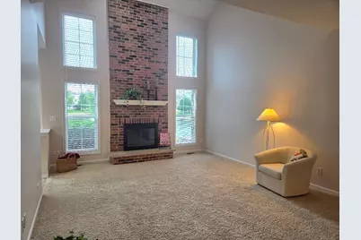 2034 Ivy Ridge Drive, Hoffman Estates, IL 60192 - Photo 3