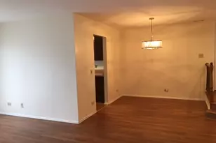251 Coventry Cir, Vernon Hills, IL 60061 - Photo 7