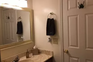 251 Coventry Cir, Vernon Hills, IL 60061 - Photo 13