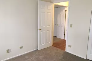 251 Coventry Cir, Vernon Hills, IL 60061 - Photo 21