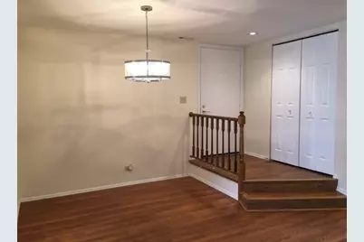 251 Coventry Circle #251, Vernon Hills, IL 60061 - Photo 5