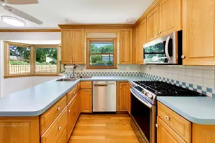 1317 S Yale Ave, Arlington Heights, IL 60005 - Photo 9