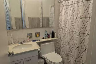 720 W Gordon Terrace, Chicago, IL 60613 - Photo 11