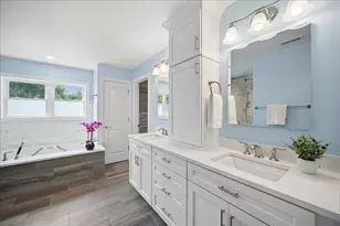586 Earl Dr, Northfield, IL 60093 - Photo 29