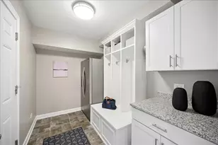 586 Earl Dr, Northfield, IL 60093 - Photo 21