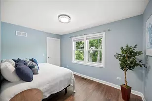 586 Earl Dr, Northfield, IL 60093 - Photo 31