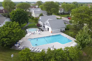 2020 Quaker Hollow Ln, Streamwood, IL 60107 - Photo 25