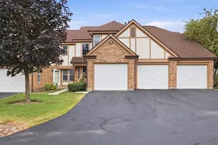 2020 Quaker Hollow Ln, Streamwood, IL 60107 - Photo 1