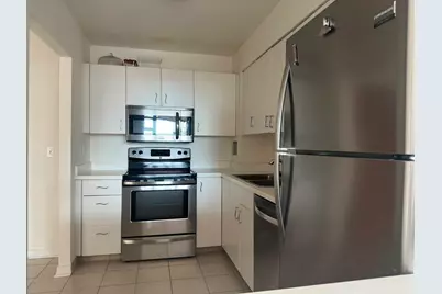 401 E Ontario Street #2307, Chicago, IL 60611 - Photo 3