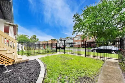 544 N Leamington Avenue, Chicago, IL 60644 - Photo 35