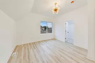 544 N Leamington Ave, Chicago, IL 60644 - Photo 15