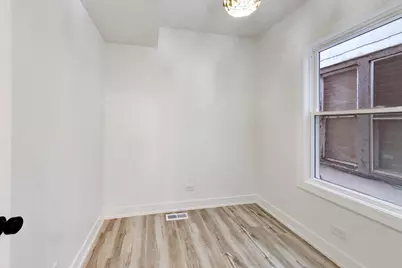 544 N Leamington Avenue, Chicago, IL 60644 - Photo 11