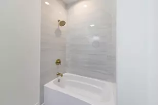 544 N Leamington Ave, Chicago, IL 60644 - Photo 19