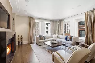 159 E Walton Pl, Chicago, IL 60611 - Photo 13