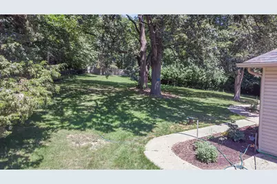 3285 W Forest Road, Freeport, IL 61032 - Photo 51