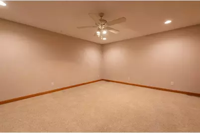 3285 W Forest Road, Freeport, IL 61032 - Photo 37
