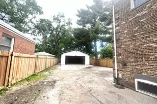 7541 S Hamilton Ave, Chicago, IL 60620 - Photo 41