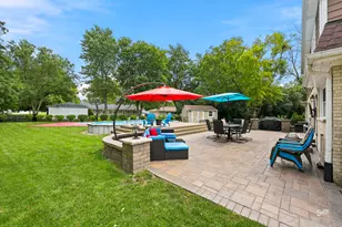 811 Spring Cove Dr, Schaumburg, IL 60193 - Photo 23