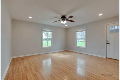 247 Sunset Court #247, Vernon Hills, IL 60061 - Photo 9