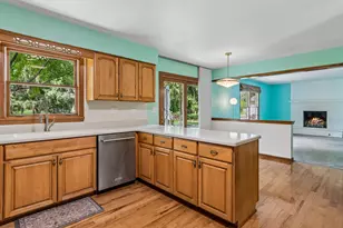 2305 Pepper Valley Dr, Geneva, IL 60134 - Photo 5
