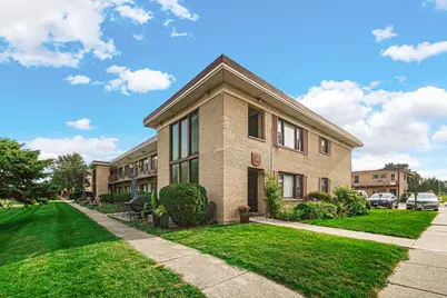 14 King Arthur Court #13, Northlake, IL 60164 - Photo 1