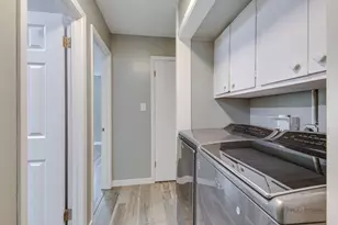 5 Wildwood Rd, Elk Grove Village, IL 60007 - Photo 23