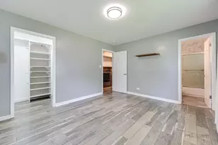 5 Wildwood Rd, Elk Grove Village, IL 60007 - Photo 21