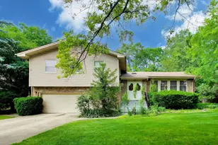 3214 River Falls Dr, Northbrook, IL 60062 - Photo 1