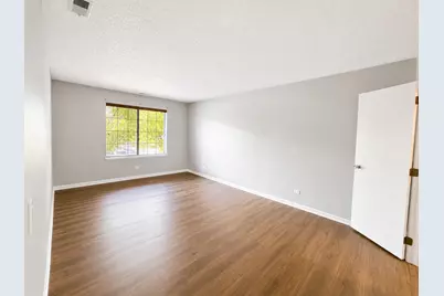 520 Biesterfield Road #209, Elk Grove Village, IL 60007 - Photo 11