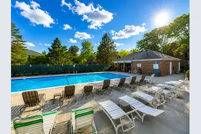 520 Biesterfield Road #209, Elk Grove Village, IL 60007 - Photo 17