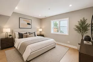 1905 W Huron St, Chicago, IL 60622 - Photo 9