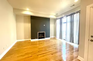 469 E Bowen Ave, Chicago, IL 60653 - Photo 3