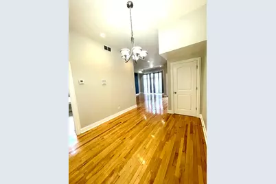 469 E Bowen Avenue #1, Chicago, IL 60653 - Photo 7