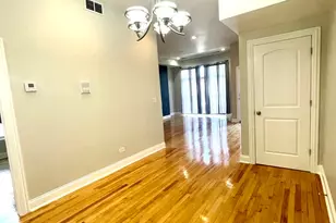 469 E Bowen Ave, Chicago, IL 60653 - Photo 7