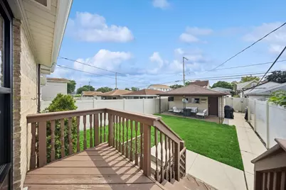 7331 W Clarence Avenue, Chicago, IL 60631 - Photo 25