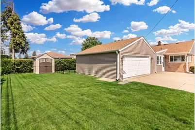 839 E Thacker Street, Des Plaines, IL 60016 - Photo 19
