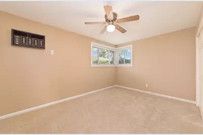 839 E Thacker Street, Des Plaines, IL 60016 - Photo 11