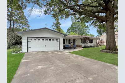 1429 Bolkinwood Drive, Freeport, IL 61032 - Photo 33