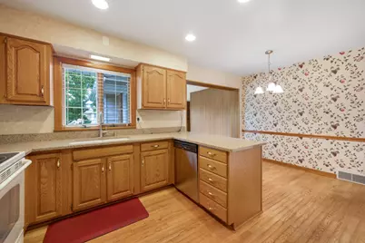 8059 W Leland Avenue, Norridge, IL 60706 - Photo 9