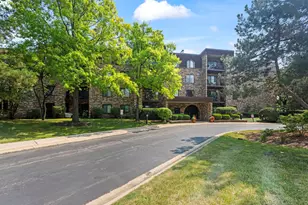 2005 Valencia Dr, Northbrook, IL 60062 - Photo 1